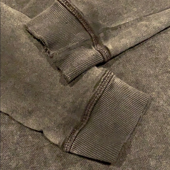 H&M Batman crew neck sweater - Picture 5 of 5